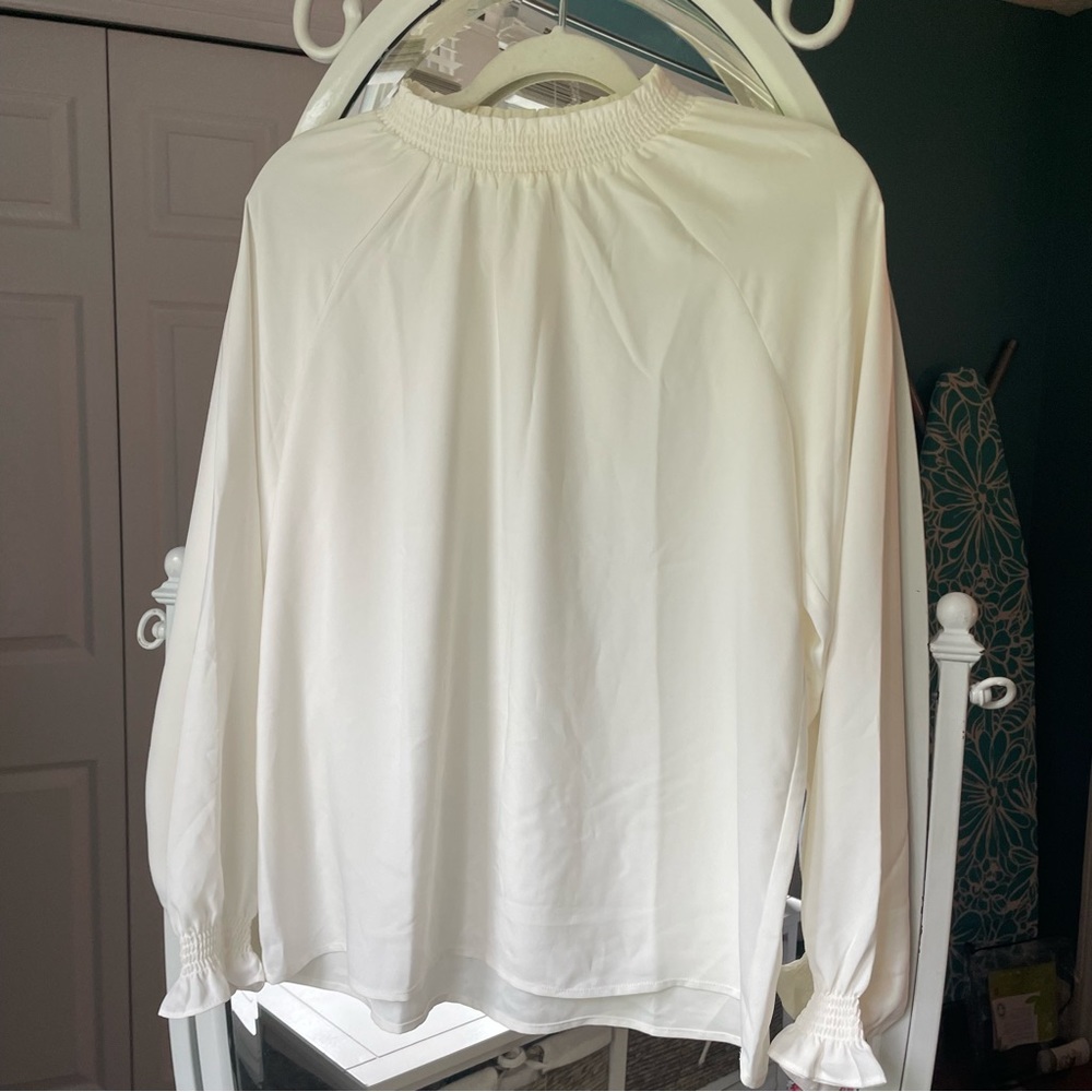Cream Blouse🍦